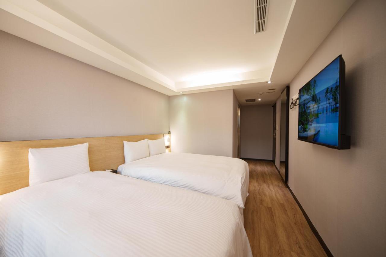 Hub Hotel Tucheng Exterior photo