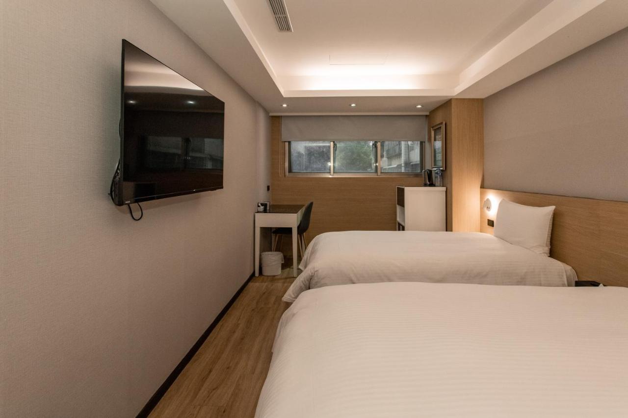 Hub Hotel Tucheng Exterior photo