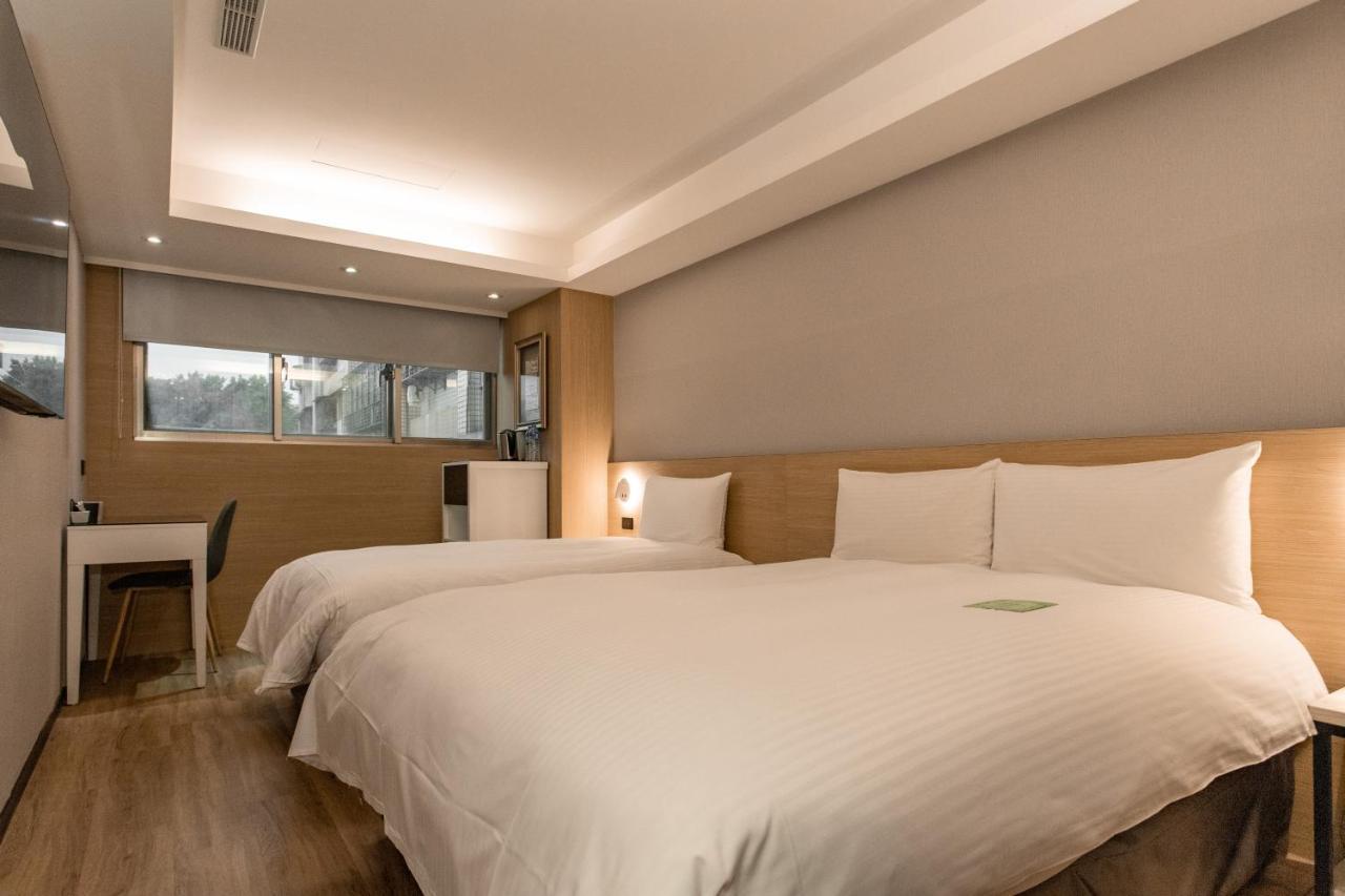 Hub Hotel Tucheng Exterior photo